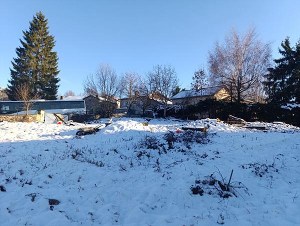 Terrain à bâtir, viabilisé à Saint Germain Laprade