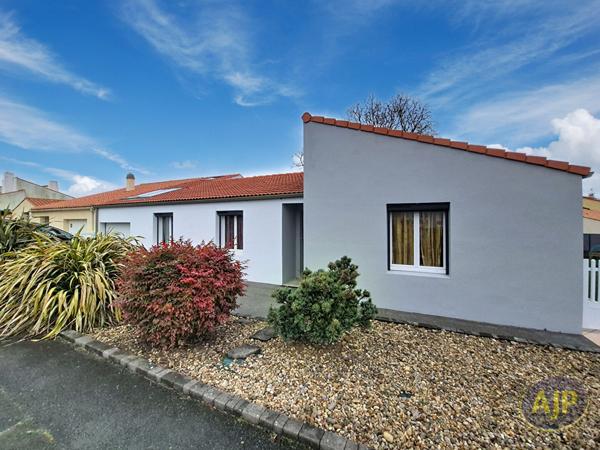 Vente maison La Roche Sur Yon : 270 555 € - AJP Immobilier La Roche-sur-Yon