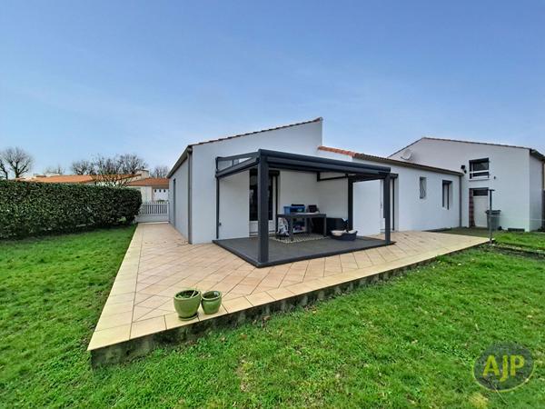 Vente maison La Roche Sur Yon : 270 555 € - AJP Immobilier La Roche-sur-Yon