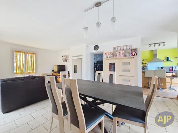 Vente maison La Roche Sur Yon : 270 555 € - AJP Immobilier La Roche-sur-Yon