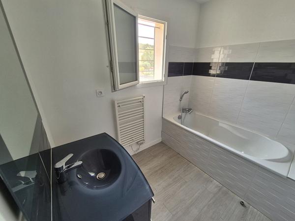 Villa Nages-Et-Solorgues 4 pièces 80 m2