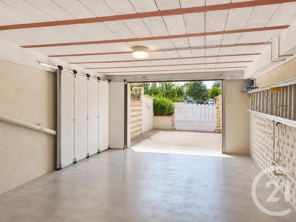 Maison à vendre  6 pièces - 142 m 2   LE BARCARES  - 66