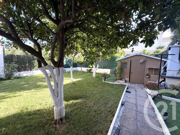 Maison à vendre  6 pièces - 142 m 2   LE BARCARES  - 66