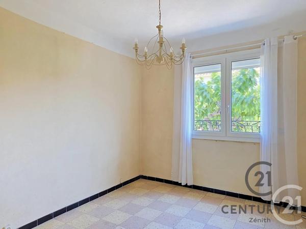 Maison à vendre  6 pièces - 142 m 2   LE BARCARES  - 66