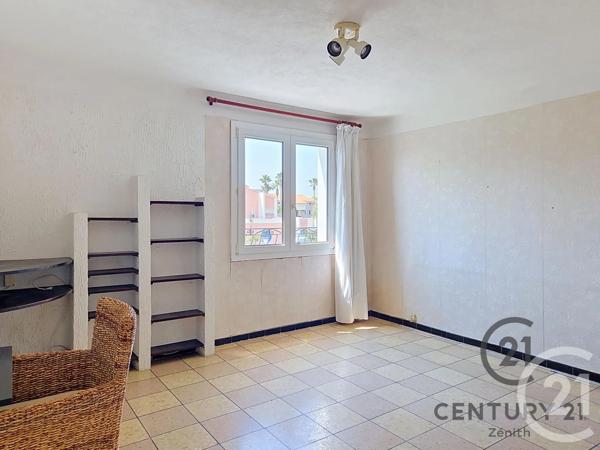 Maison à vendre  6 pièces - 142 m 2   LE BARCARES  - 66