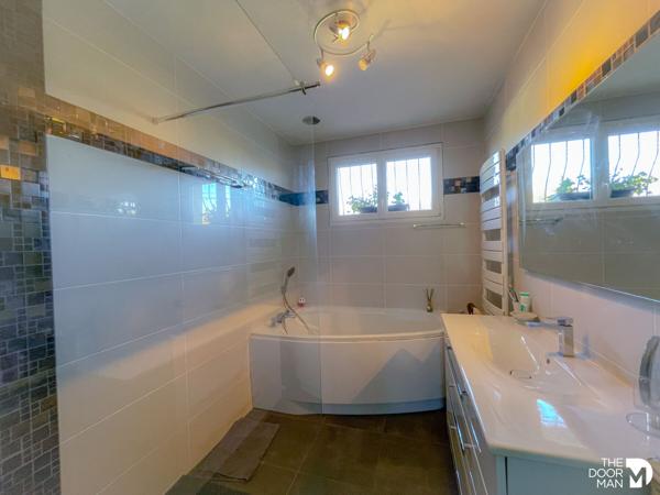 Maison - À vendre - 200 m² - COURVILLE-SUR-EURE | The Door Man