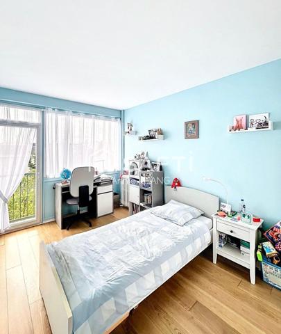 Charmant 3 pièces traversant, lumineux et calme, au cœur d’une résidence verdoyante avec gardien à Saint-Maur-des-Fossés.