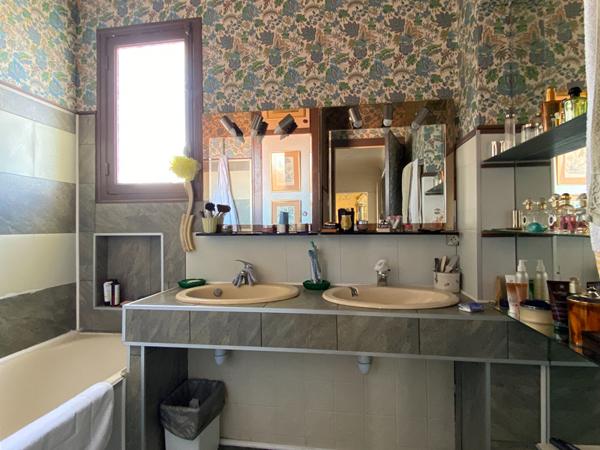 Maison Royan 7 pièce(s) 193 m2 Royan