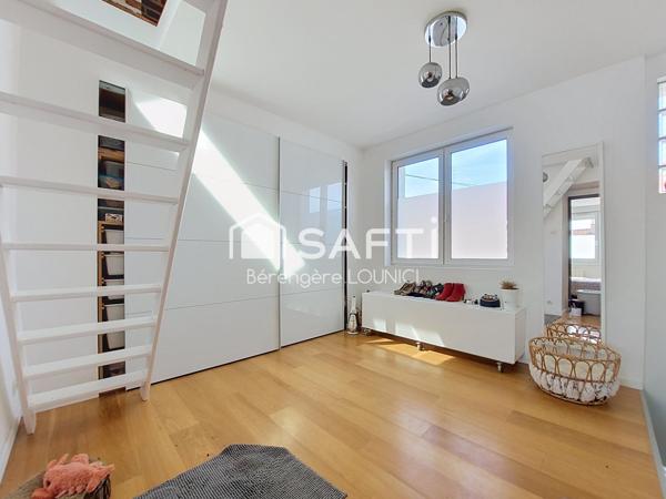 Maison semi-individuelle, avec garage de 50m², à proximité de toutes commodités