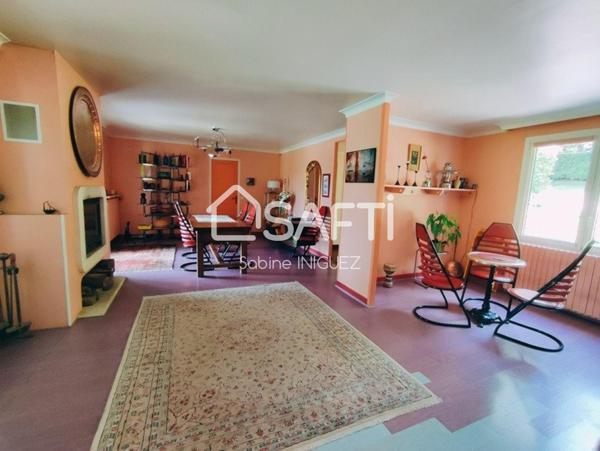 DEMEURE SUR PARC ARBORE