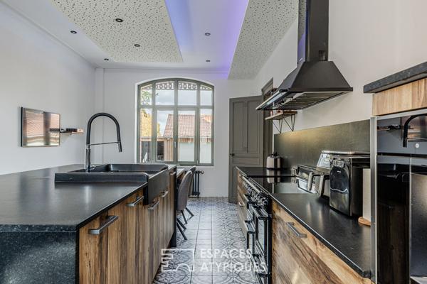 Villa belle époque joliement restaurée avec piscine et maison d’amis