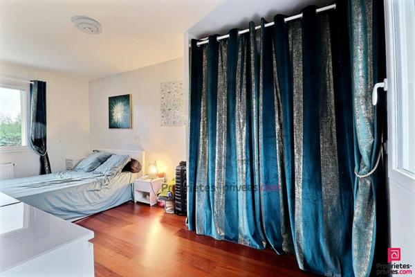 Maison Sainte-Geneviève-des-Bois 10 pièces 210 m2