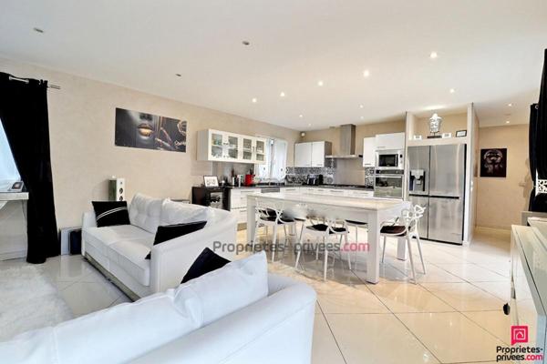 Maison Sainte-Geneviève-des-Bois 10 pièces 210 m2