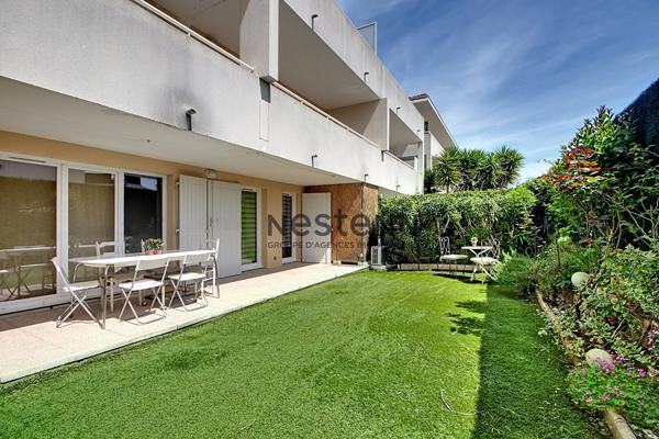 Magnifique Appartement  de type 3 avec terrasse, jardin et place privative sur Marignane