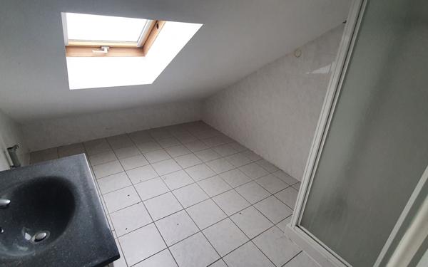 Immeuble à vendre    27 pièces •  Creutzwald