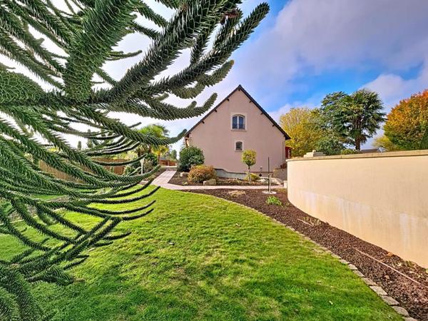 Maison Arçonnay 9 pièce(s) 206 m2