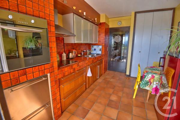 Appartement T5 à vendre  5 pièces - 102,23 m 2   ROMANS SUR ISERE  - 26