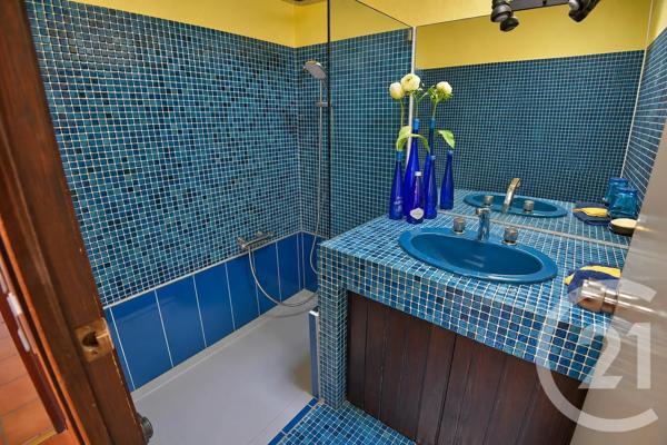 Appartement T5 à vendre  5 pièces - 102,23 m 2   ROMANS SUR ISERE  - 26