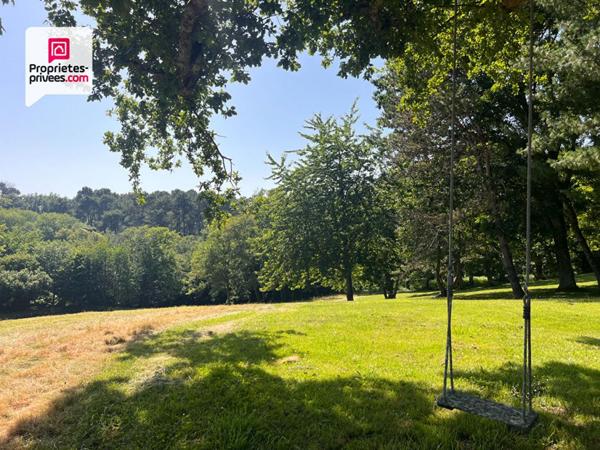 Propriété 4 logements - 17 hectares - piscine et dépendances