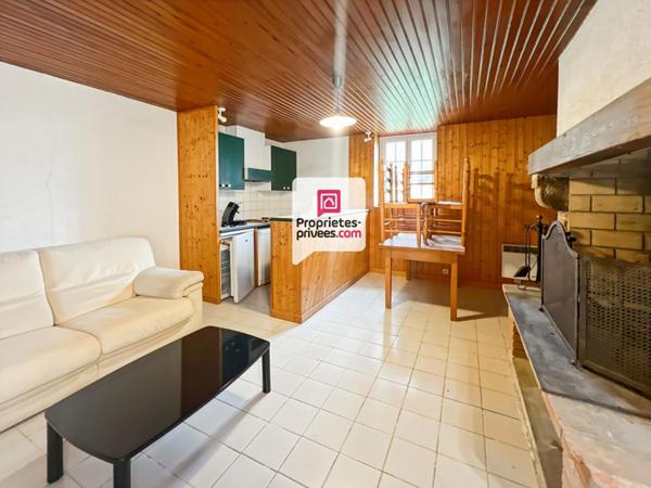 Propriété 4 logements - 17 hectares - piscine et dépendances