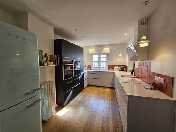 POITIERS Plateau, Maison familiale avec jardin, piscine, garage et locatifs indépendants.