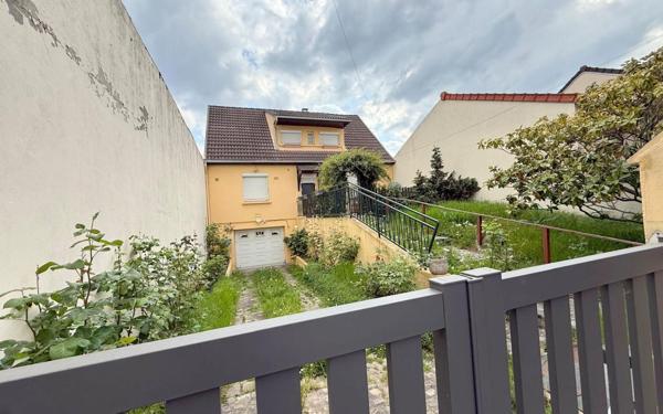 Maison à vendre    4 pièces •  Drancy