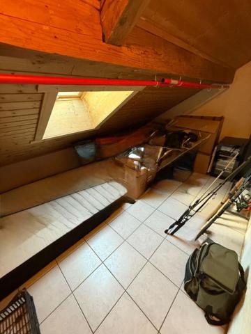 Appartement PASSY 87 M2 , 5 pièces 276000 euros