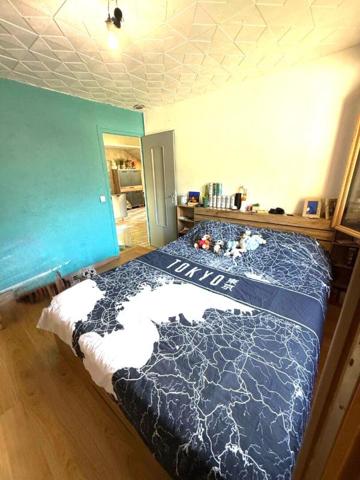 Appartement PASSY 87 M2 , 5 pièces 276000 euros