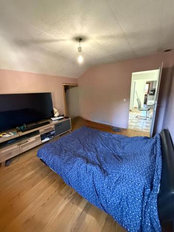 Appartement PASSY 87 M2 , 5 pièces 276000 euros