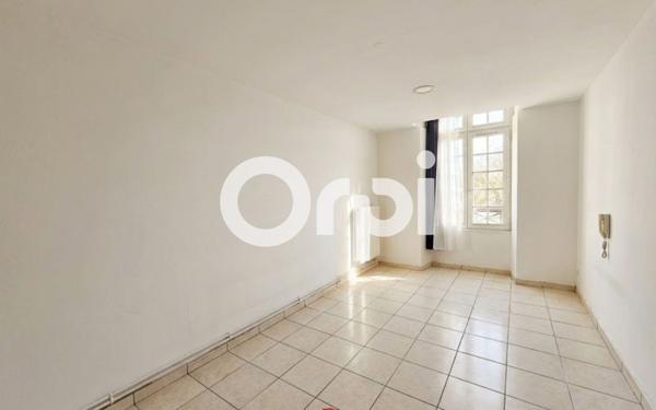 Appartement à vendre    4 pièces •  La Fère