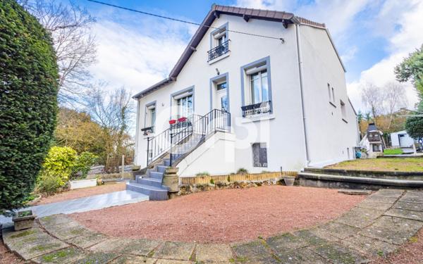 Maison à vendre    7 pièces •  Le Raincy