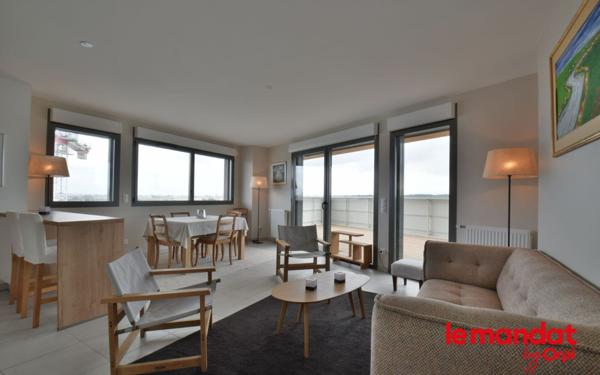 Appartement à vendre    4 pièces • 85,43 m2 Bordeaux