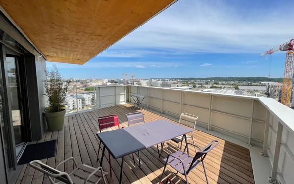 Appartement à vendre    4 pièces • 85,43 m2 Bordeaux