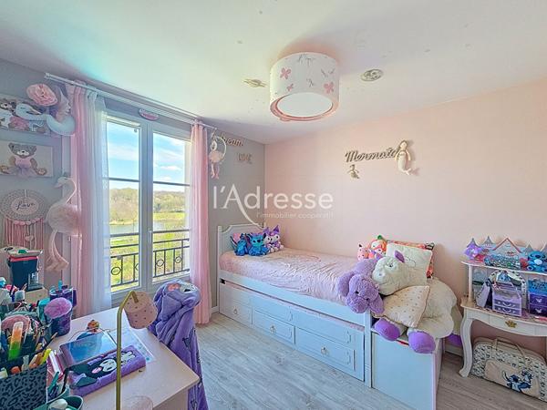 A vendre maison avec piscine - 5 chambres - Magny le Hongre