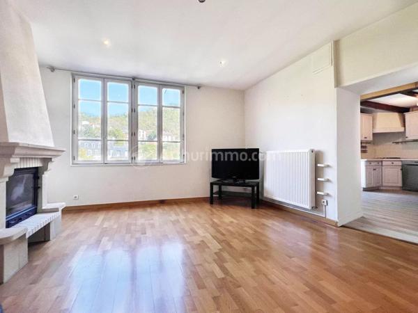 Vente                                                      Maison
                        
                     6 pièces                      116 m2                     à Royat
