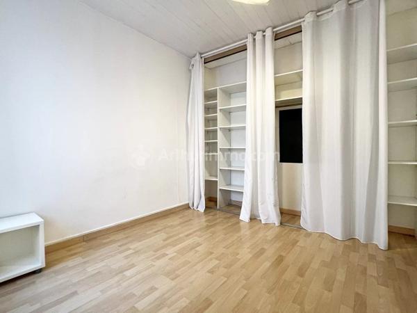 Vente                                                      Maison
                        
                     6 pièces                      116 m2                     à Royat