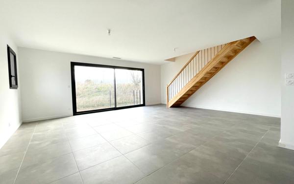 Maison à vendre    4 pièces •  Vauvert