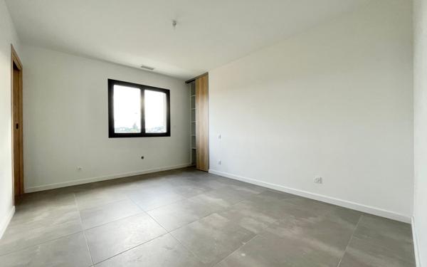 Maison à vendre    4 pièces •  Vauvert