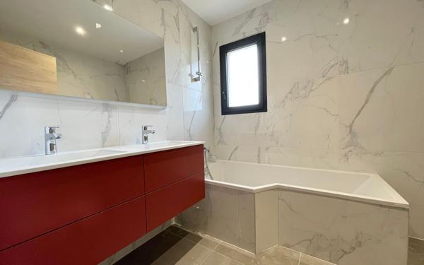 Maison à vendre    4 pièces •  Vauvert