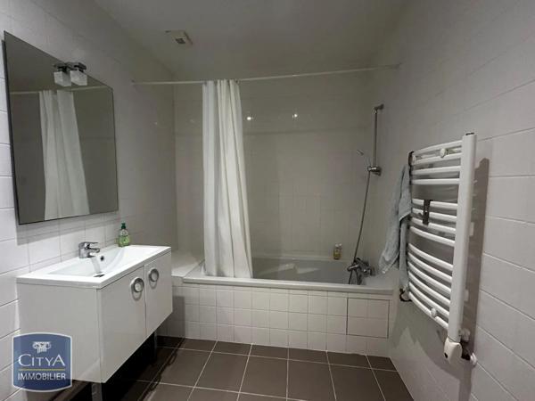 Appartement à louer 2 pièces 58.79m²