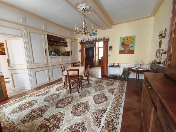 Maison à POUANCE, 49420 - 6 pièces 145m²