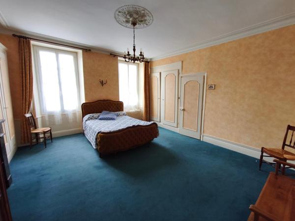 Maison à POUANCE, 49420 - 6 pièces 145m²