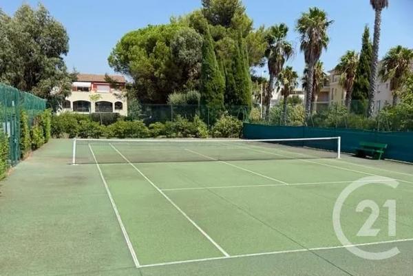 Appartement T3 à vendre  3 pièces - 51 m 2   CAVALAIRE SUR MER  - 83