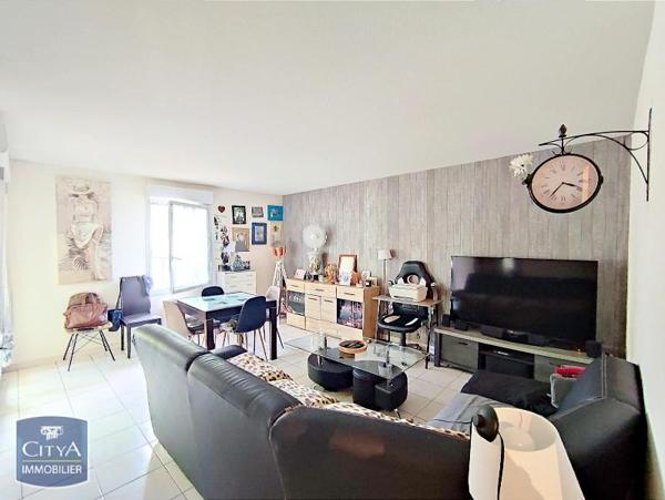 Appartement à louer 3 pièces 63.86m² Gaillac (81600)