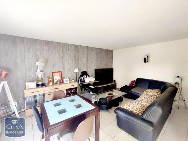 Appartement à louer 3 pièces 63.86m² Gaillac (81600)
