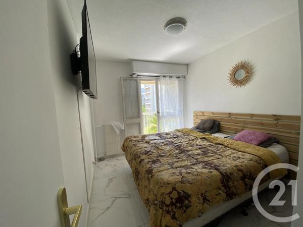 Appartement T4 à vendre  4 pièces - 75 m 2   MARSEILLE  - 13010