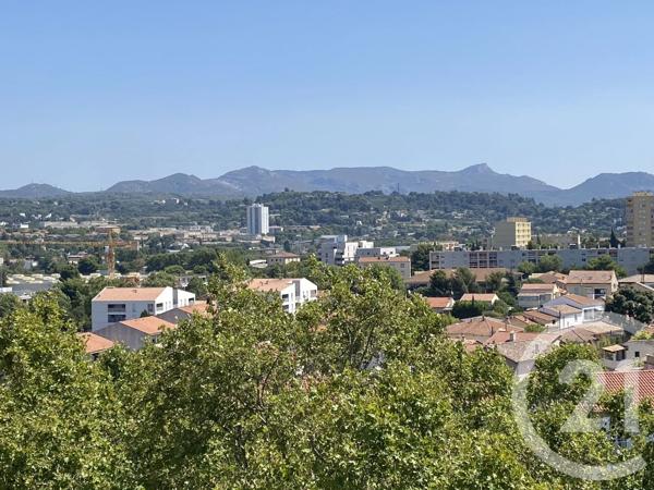 Appartement T4 à vendre  4 pièces - 75 m 2   MARSEILLE  - 13010