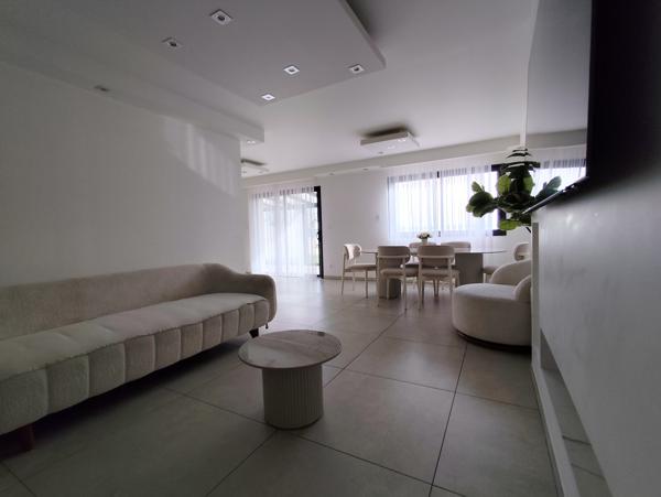 Maison 5 pièces - 112 m² Exclusivité efficity