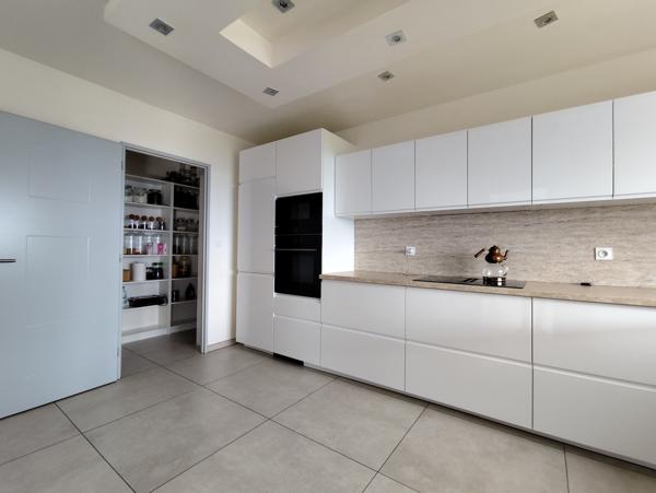 Maison 5 pièces - 112 m² Exclusivité efficity