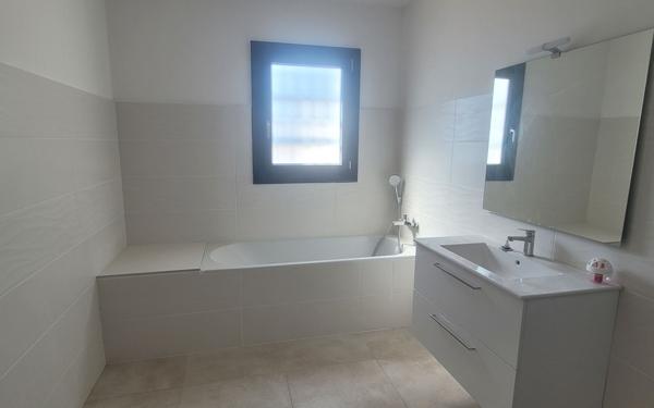 Maison à vendre    4 pièces •  Lunel